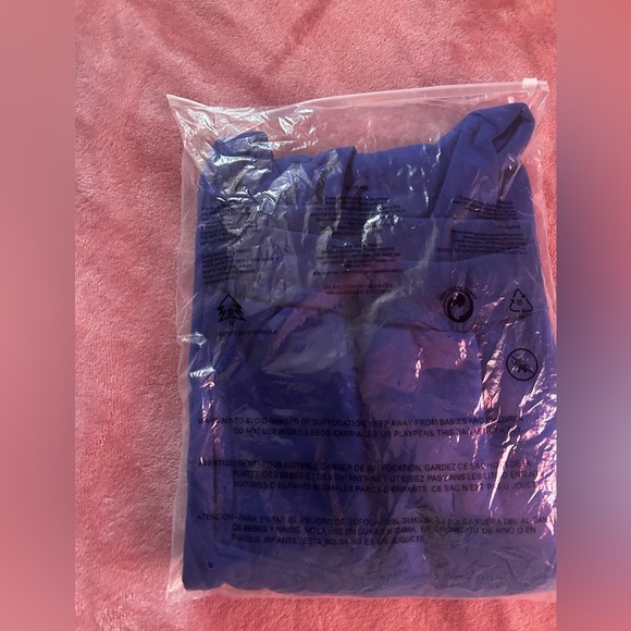 Blue hoodie size s. From the tiktok shop and is very soft inside. Not faded. - Picture 4 of 4
